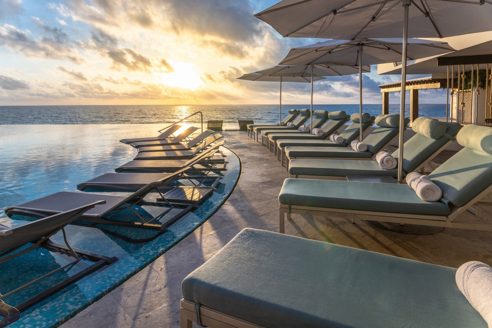 Sun Palace main pool